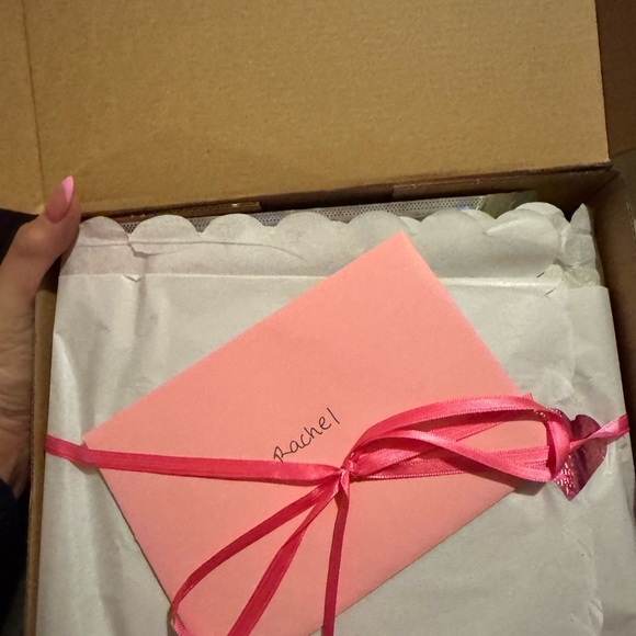 🛍️ I’m live! Come hang out with us! - Picture 7 of 7